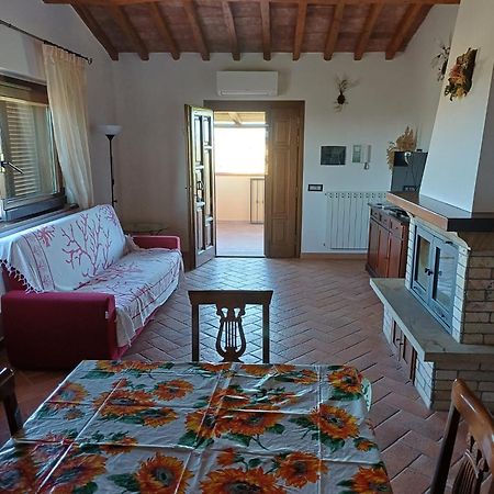 Appartamento Farfollie Pescia Romana Exterior foto